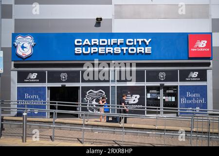 Superstore im Cardiff City Stadium in Cardiff South Wa;es UK Stockfoto