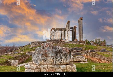 Die antike Stadt Aizanoi und der Zeustempel in Cavdarhisar Stockfoto