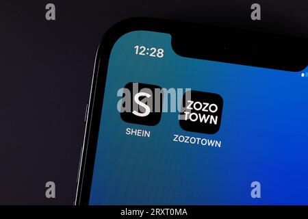 SHEIN App von Roadget BusinessPte. Ltd. Und ZOZOTOWN by ZOZO, inc. App werden in Tokio, Japan, 14. September 2023 gesehen. SHEIN ist ein Online-Modehändler mit Hauptsitz in Singapur. (Foto: Shingo Tosha/AFLO) Stockfoto