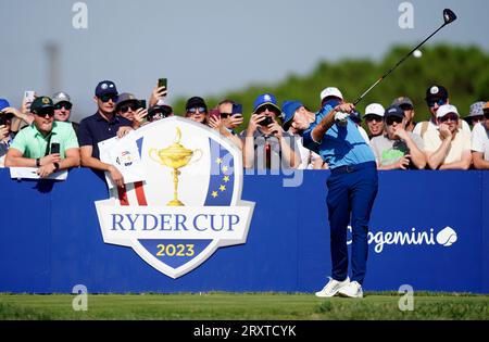 Matt Fitzpatrick von Team Europe während einer Übungsrunde im Marco Simone Golf and Country Club in Rom, Italien, vor dem Ryder Cup 2023. Bilddatum: Mittwoch, 27. September 2023. Stockfoto