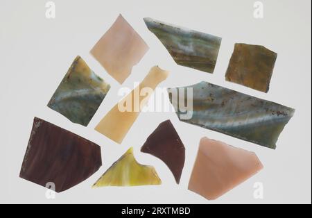 Eine Sammlung von Glasscherben, die bei der Beerdigung der vier Mädchen, die bei dem Bombenanschlag getötet wurden, aus der Dachrinne vor der 16th Street Baptist Church in Birmingham, Alabama, gesammelt wurden. Stockfoto