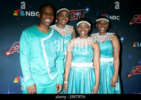 LOS ANGELES - SEP 26: Mzansi Youth Choir at the America's Got Talent Season 18 Finale Live Show Red Carpet at the Hotel Dena am 26. September 2023 in Pasadena, CA (Foto: Katrina Jordan/SIPA USA) Credit: SIPA USA/Alamy Live News Stockfoto