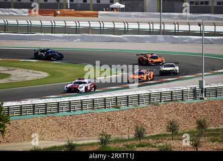 Hochgeschwindigkeits-GT-Rennen auf dem Ricardo Tormo Circuit, Cheste Stockfoto