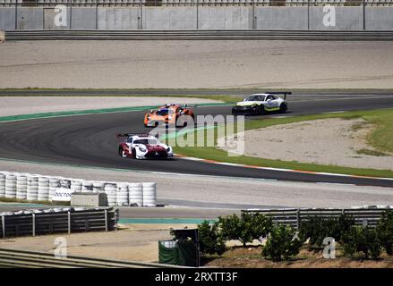 Hochgeschwindigkeits-GT-Rennen auf dem Ricardo Tormo Circuit, Cheste Stockfoto