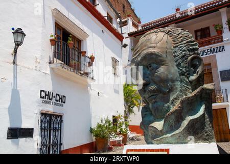Statue, Don Juan Ruiz de Alarcon y Mendoza, spanischer Schriftsteller des Goldenen Zeitalters, 1581-1639, Taxco, Guerrero, Mexiko, Nordamerika Stockfoto