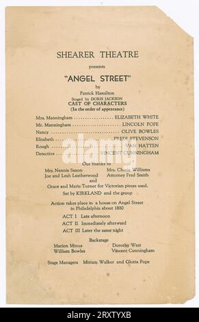 Ein Programm für das Stück „Angel Street“, gespielt von den Shearer Players unter der Leitung von Liz White. Der ursprüngliche Name der Show lautet „Gas Light“, ist aber in den Vereinigten Staaten als „Angel Street“ bekannt. Stockfoto