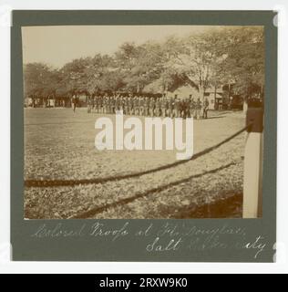 Albumdruck von US-farbigen Truppen in ft. Douglas 1896-1899 Stockfoto