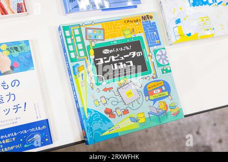 23. September 2023, Chiba, Japan: Digitale Schulbücher für Kinder, die auf der Tokyo Game Show 2023 in Makuhari zum Lesen in der Familien- und Kinderecke ausgestellt werden. (Bild: © Stanislav Kogiku/SOPA Images via ZUMA Press Wire) NUR REDAKTIONELLE VERWENDUNG! Nicht für kommerzielle ZWECKE! Stockfoto