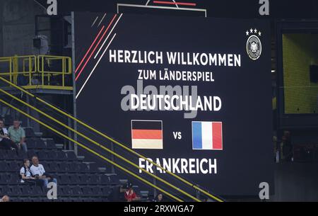 firo: 12/2023 Fußball, Fußball, Saison 2023/2024 Männer-Nationalmannschaft Deutschland Freundschaftsspiel: Deutschland - Frankreich Deutschland, Frankreich, Scoreboard, Landspiel Stockfoto