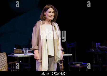 Maria Jose Goyanes tritt während der Vorstellung der Show „Galdós amor“ im Fernan Gomez Theater in Madrid auf, 27. September 2023, Spanien Stockfoto