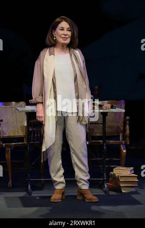 Maria Jose Goyanes tritt während der Vorstellung der Show „Galdós amor“ im Fernan Gomez Theater in Madrid auf, 27. September 2023, Spanien Stockfoto