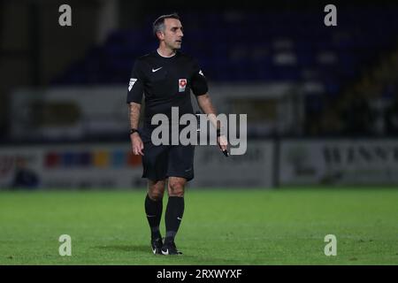 Match-Schiedsrichter Paul Marsden während des Spiels der Vanarama National League zwischen Hartlepool United und Solihull Moors im Victoria Park, Hartlepool am Dienstag, den 26. September 2023. (Foto: Mark Fletcher | MI News) Stockfoto