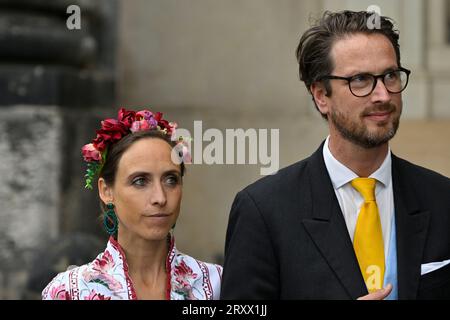 Auguste Marie Philippa Prinzessin von Bayern und Ferdinand Prinz zur Lippe-Weißenfeld bei der Ankunft zur Trauung von Maria Teresita Prinzessin von Sa Stockfoto