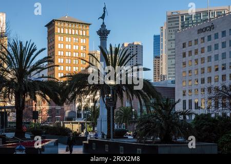 Sonnenschein am späten Nachmittag am Union Square, San Francisco, Kalifornien, USA Stockfoto