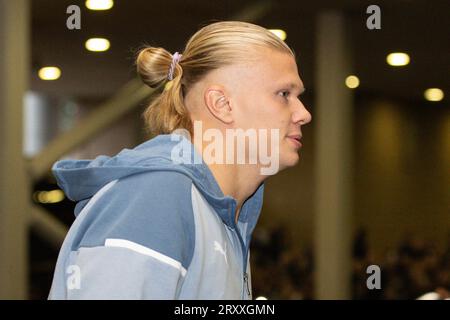 Erling Håland #9 von Manchester City kommt während des Carabao Cup-Matches in der dritten Runde Newcastle United gegen Manchester City in St. James's Park, Newcastle, Großbritannien, 27. September 2023 (Foto: Mark Cosgrove/News Images) Stockfoto