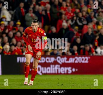 Gareth Bale in Aktion für Wales. Halbfinale der FIFA Fussball-Weltmeisterschaft. Wales gegen Österreich im Cardiff City Stadium. Am 24. März 2022 Wurde Ein Ergebnis Von 2-1 Erzielt Stockfoto