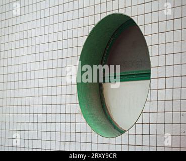 Die Anordnung auf diesem Foto erzeugt eine optische Illusion Stockfoto
