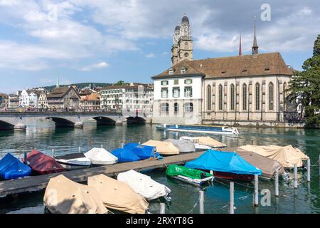 Bootstour auf dem Fluss Limmat, Altstadt, Stadt Zürich, Zürich, Schweiz Stockfoto