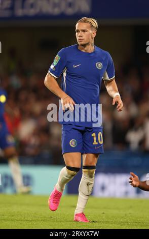 Mykhailo Mudryk (C) beim Spiel Chelsea gegen Brighton und Hove Albion EFL Carabao Cup in Stamford Bridge, London, UK am 27. September 2023. Stockfoto