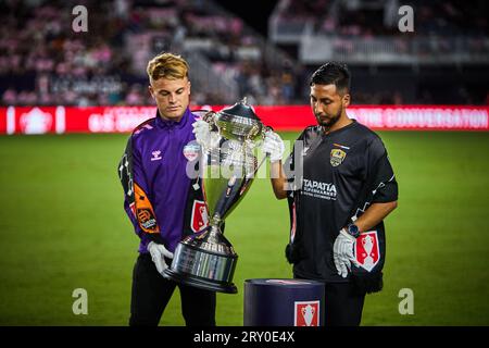 Fort Lauderdale, FL, USA. 27. September 2023, Vorspiel-Präsentation Inter Miami CF gegen Houston Dynamo, Finale des U.S. Open Cup im DRV PNK Stadium. Fort Lauderdale, FL, USA. 27. September 2023. Quelle: Jaroslav Sabitov/YES Market Media/Alamy Live News Stockfoto