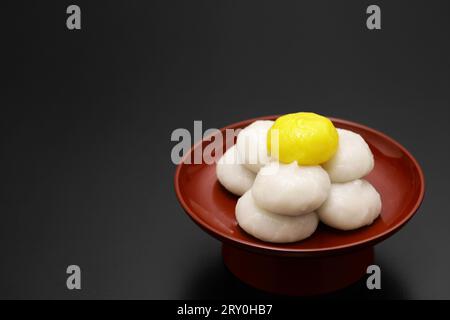 Tsukimi Dango, traditionelle japanische Reisknödel für Mondbeobachtungen Stockfoto