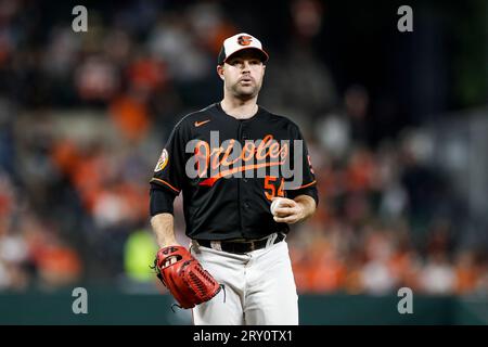 Der Baltimore Orioles Relief Pitcher Danny Coulombe (54) schaut während eines regulären Saisonspiels zwischen den Washington Nationals und Baltimore Orioles auf S nach Stockfoto