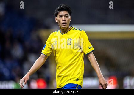 Broendby, Dänemark. 27. September 2023. Yuito Suzuki (28) von Broendby IF gesehen während des Oddset Pokalen Spiels zwischen HIK und Broendby IF im Brondby Stadion. (Foto: Gonzales Photo - Teis Markfoged). Quelle: Gonzales Photo/Alamy Live News Stockfoto