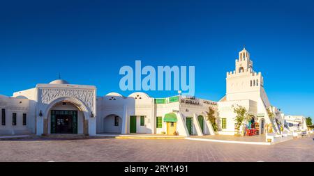 Erkunden Sie Tunesiens südliches Juwel: Das Guellala-Museum auf Djerba, im Gouvernement Medenine Stockfoto