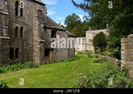 Fountains Abbey, ein zerstörtes Zisterzienserkloster in North Yorkshire. Aldfield, Ripon, Großbritannien. Stockfoto