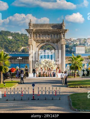 Istanbul, Türkei - 16. September 2023: Eine beliebte Veranstaltungsadresse in Istanbul: Ciragan Palace Stockfoto