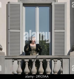 Einweihung des dritten Ausstellungsprojekts des Jahres in der Accademia Carrara mit einem Konzert in Anwesenheit des Bürgermeisters Giorgio Gori. Ein Wechsel zwischen Wahrheit und Darstellung zwischen Malerei und Musik. Stockfoto