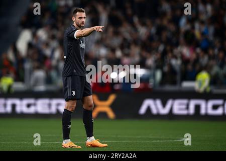 Federico Gatti von Juventus FC zeigt während des Serie-A-Fußballspiels zwischen Juventus FC und US Lecce. Stockfoto