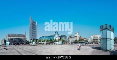 Leipzig, Deutschland - 8. August 2015: Altes Rathaus in Leipzig mit Marktplatz. Um 1165 erhielt Leipzig den kommunalen Status und das Marktprivileg Stockfoto