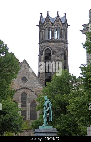 Hannover, Deutschland - 03. Mai 2011: Reformierter evangelisch-kirchlicher Tempelturm Sternkirchen in der Altstadt. Stockfoto