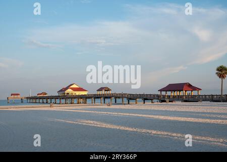 Clearwater Beach umfasst ein Resort- und ein Wohngebiet auf einer Barriereinsel im Golf von Mexiko im Pinellas County an der West-zentralen Küste Stockfoto
