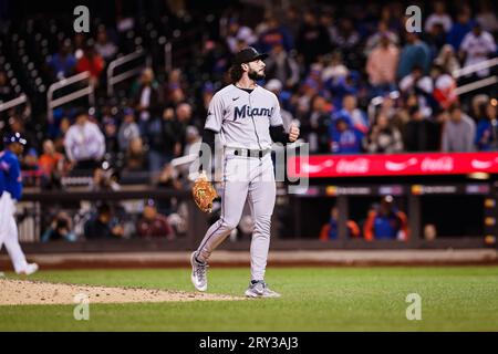 27. September 2023; New York City, New York, Miami Marlins Pitcher Andrew Nardi (43) erzielt erfolgreich den Sieg gegen die New York Mets im Citi Field. (Ariel Fox/Bild des Sports) Stockfoto