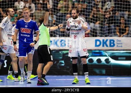 Gummersbach, Deutschland. September 2023 28. Nico Buedel (HC Erlangen, 20) LIQUI MOLY Handball Bundesliga: VfL Gummersbach - HC Erlangen; Schwalbe Arena, Gummersbach, 28.09.2023 Credit: dpa/Alamy Live News Stockfoto