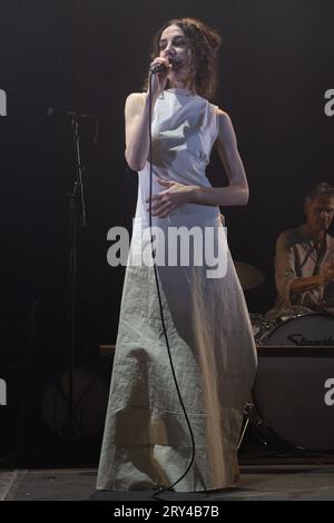 London, Großbritannien. 28. September 2023. Der englische Singer-Songwriter PJ Harvey tritt im Roundhouse auf. Quelle: Justin Ng/Alamy Live News Stockfoto