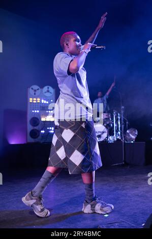 Hammersmith, London, 28.09.2023, Singer Arlo Parks bei Eventim Apollo, Hammersmith, London während der „My Soft Machine“-Tour. Quelle: John Barry/Alamy Live News Stockfoto