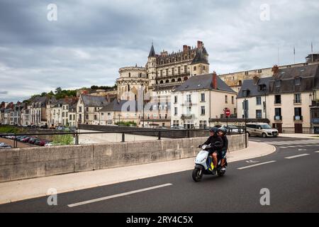 Amboise, Frankreich - 12. August 2023: Berühmte mittelalterliche königliche Burg von Amboise im Loire-Tal Stockfoto