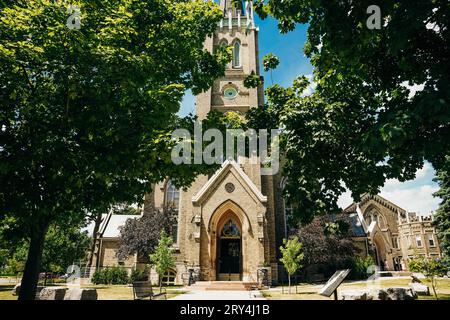 St. James Cathedral's Door in london, ontario - dez 2022. Hochwertige Fotos Stockfoto