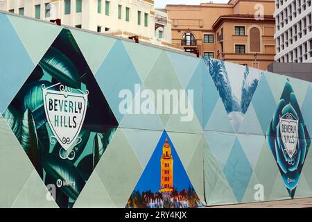 Beverly Hills, Kalifornien - September 2023: Die U-Bahn-Station Wilshire/Rodeo D Line wird derzeit gebaut. Dieses Projekt soll 2025 in Betrieb genommen werden Stockfoto