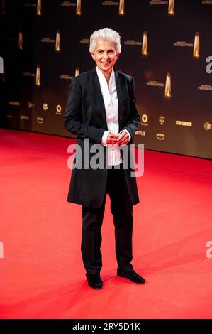 Marie-Agnes STRACK-ZIMMERMANN, Politikerin, FDP, Roter Teppich, Red Carpet Show, Ankunft, Ankunft, Verleihung des Deutschen Fernsehpreises, der Deutsche Fernsehpreis 2023, Deutscher Fernsehpreis 2023 in den MMC Studios Köln, am 28.09.2023. *** Marie Agnes STRACK ZIMMERMANN, Politikerin, FDP, roter Teppich, rote Teppichshow, Anreise, Anreise, Deutscher Fernsehpreis, Deutscher Fernsehpreis 2023, Deutscher Fernsehpreis 2023 in den MMC Studios Köln, am 28 09 2023 Credit: Imago/Alamy Live News Stockfoto