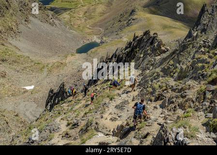 Zugang zum Gipfel von Carlit vom Lac des Bouillouses (Pyrénées-Orientales, Occitanie, Frankreich, Pyrenäen) Stockfoto