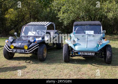 Bordeaux , Frankreich - 09 18 2023 : LM Sovra und Auto Mirage Dune Buggy Cabrio aus frankreich und italien Stockfoto