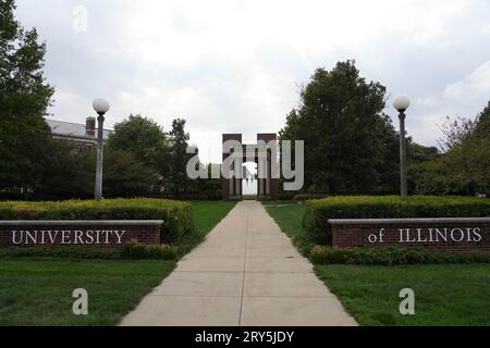 Ein Schild auf dem Campus der University of Illinois Urbana-Champaign, Donnerstag, 21. September 2023, in Champaign, Abb. Stockfoto