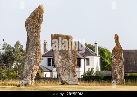 Die beeindruckenden Steine von Lundin Links, die in der Mitte eines Golfplatzes, Fife Scotland, stehen. Stockfoto