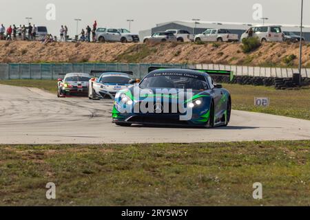 Die SAES-Langstrecken-Rennserie hier auf dem Aldo Scribante Raceway Stockfoto