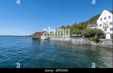 Seepromenade am Bodensee in Meersburg. Baden-Württemberg, Deutschland, Europa Stockfoto