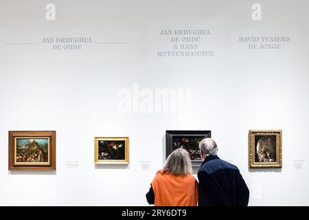 DEN BOSCH - das Noordbrabants Museum zeigt in der Ausstellung Brueghel: Das Familientreffen etwa achtzig Werke von fünf Generationen der Brueghel-Malerfamilie. Museen und Sammler aus dem in- und Ausland haben Werke verliehen, um diese Ausstellung zu ermöglichen. ANP ROB ENGELAAR niederlande aus - belgien aus Stockfoto